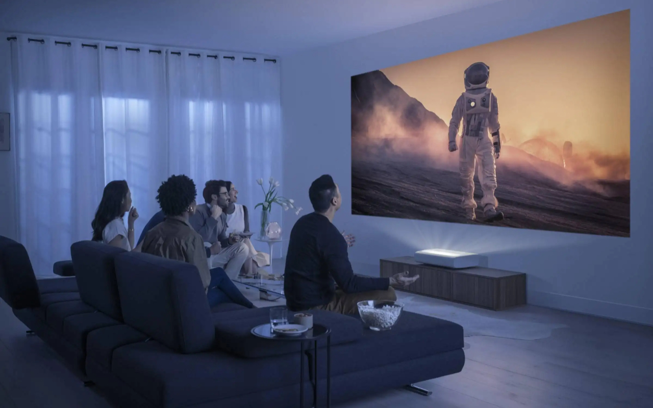 AI推动高带宽存储使用量年增超200%,三星预计2025年推出HBM4芯片|硅基世界 AI推动高带宽存储使用量年增超200%,三星预计2025年推出HBM4芯片|硅基世界